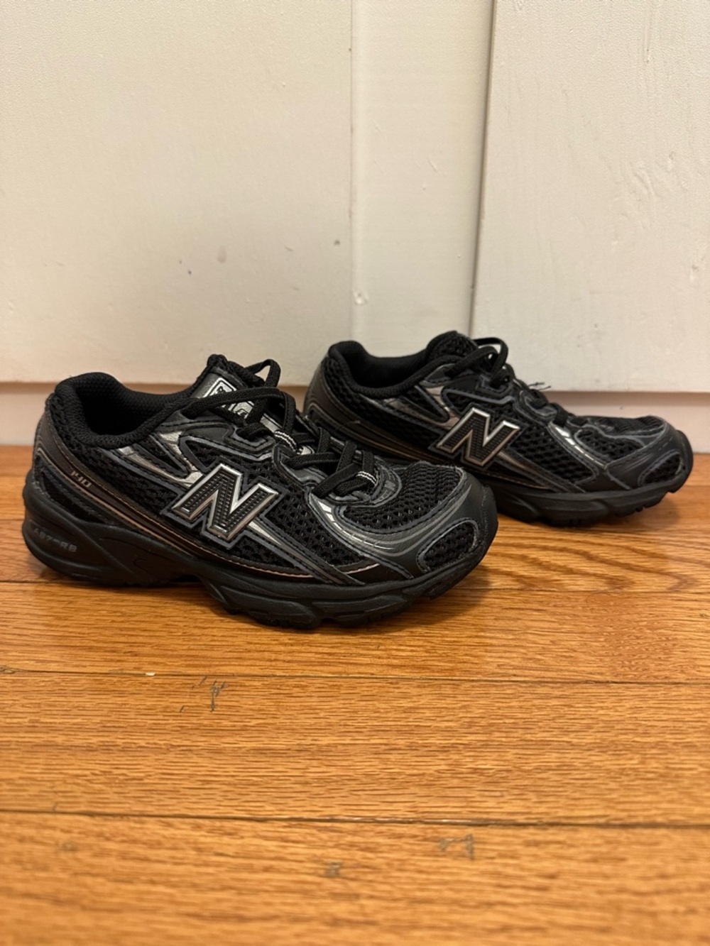 Kids New Balance Black and Silver Mesh Running Sneakers 12